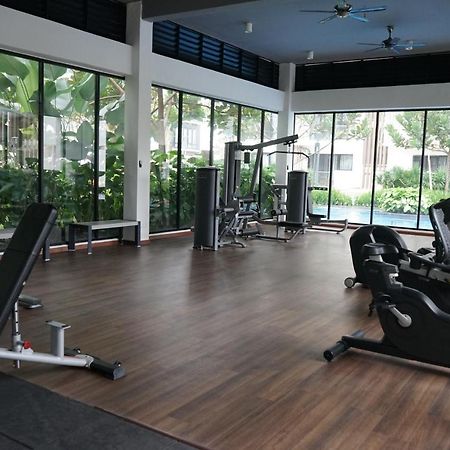 Friends & Family Apartment At Midhill Genting 8Pax Free Wifi Τζεντίνγκ Χάιλαντς Εξωτερικό φωτογραφία